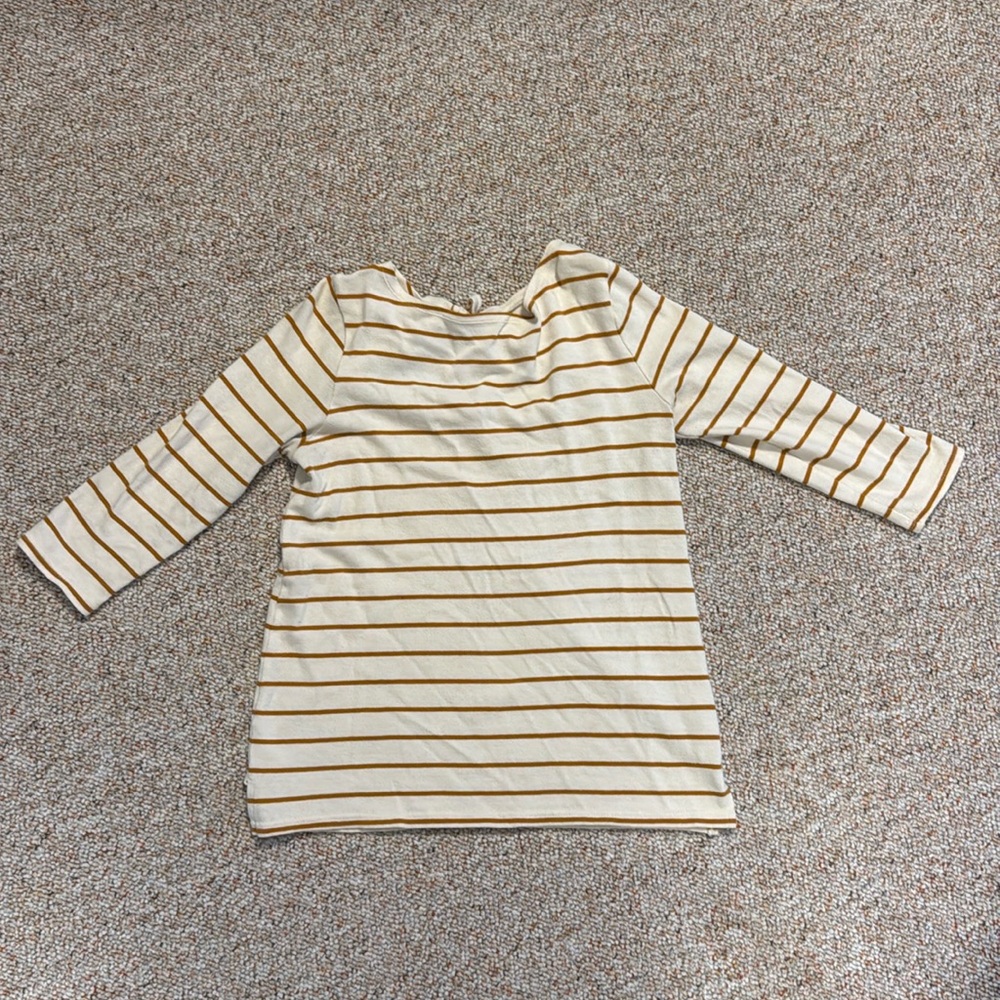 Old navy shirt